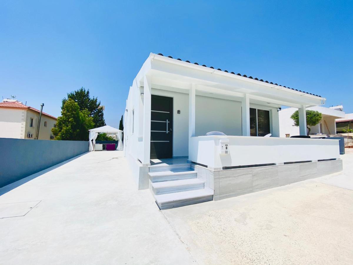 Sandy Bay Villa Agia Napa Buitenkant foto